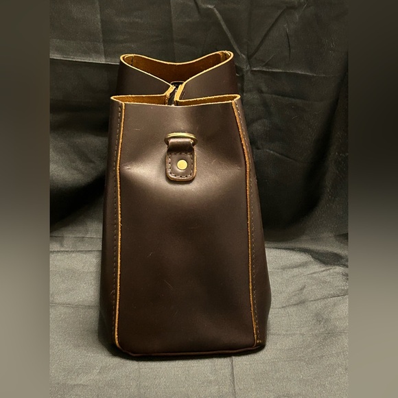 Portland Leather Goods Butterfly Bucket Bag in Grizzly EUC - Picture 4 of 16